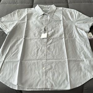 Men’s short sleeve button down shirt